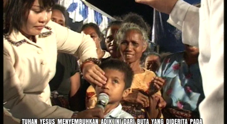 Gallery Kesaksian 34 buta_mata_kiri_disembuhkan