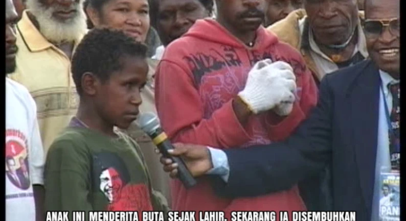 Gallery Kesaksian 37 buta_sejak_lahir_disembuhkan_3